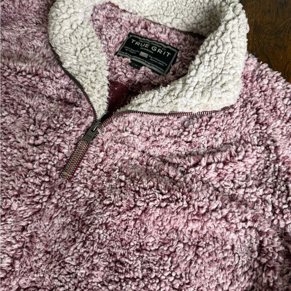 True Grit Frosty Red/Purple  Sherpa Pullover M‎